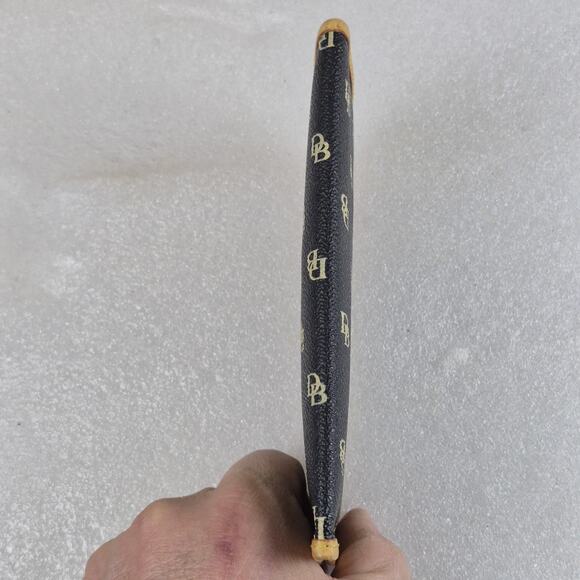 Dooney & Bourke Soft Sunglass Eyeglass Case Leather - Picture 5 of 5